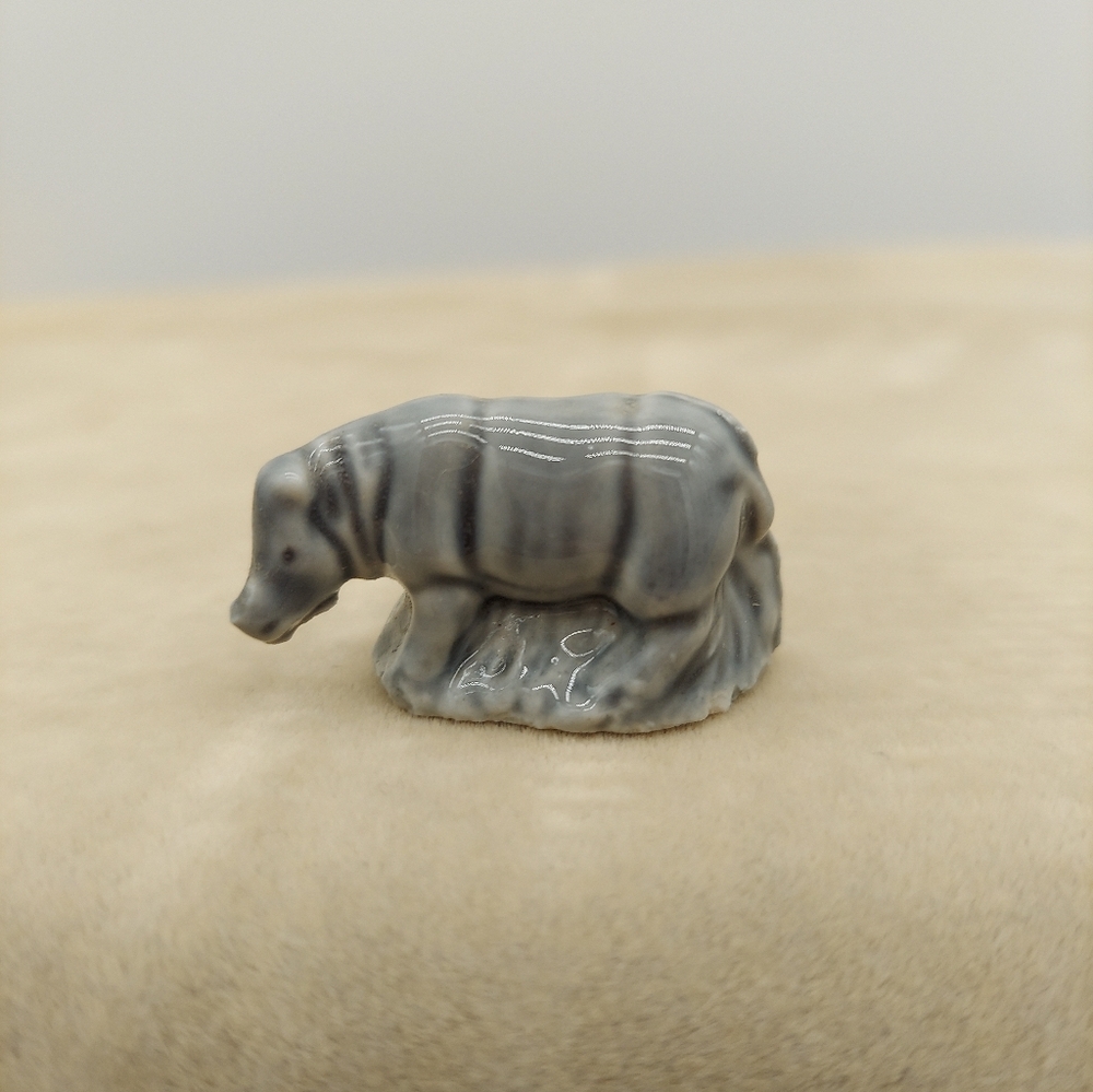 Rhino Wade Whimsies Of England Figurine Rhinosaurus